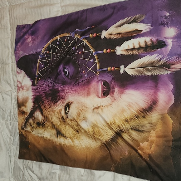 Wolf Tapestry - Picture 2 of 2